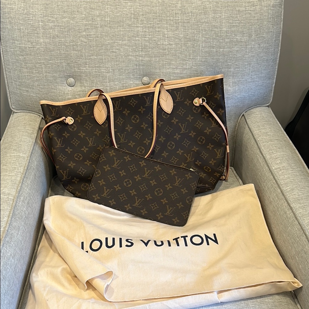 Louis Vuitton Brown Monogram Tote Bag MM NWOT